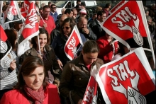 STAL union members demonstrating