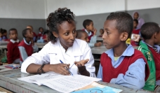 Photo: teacher & student. Creative Commons - Global Partnership for Education